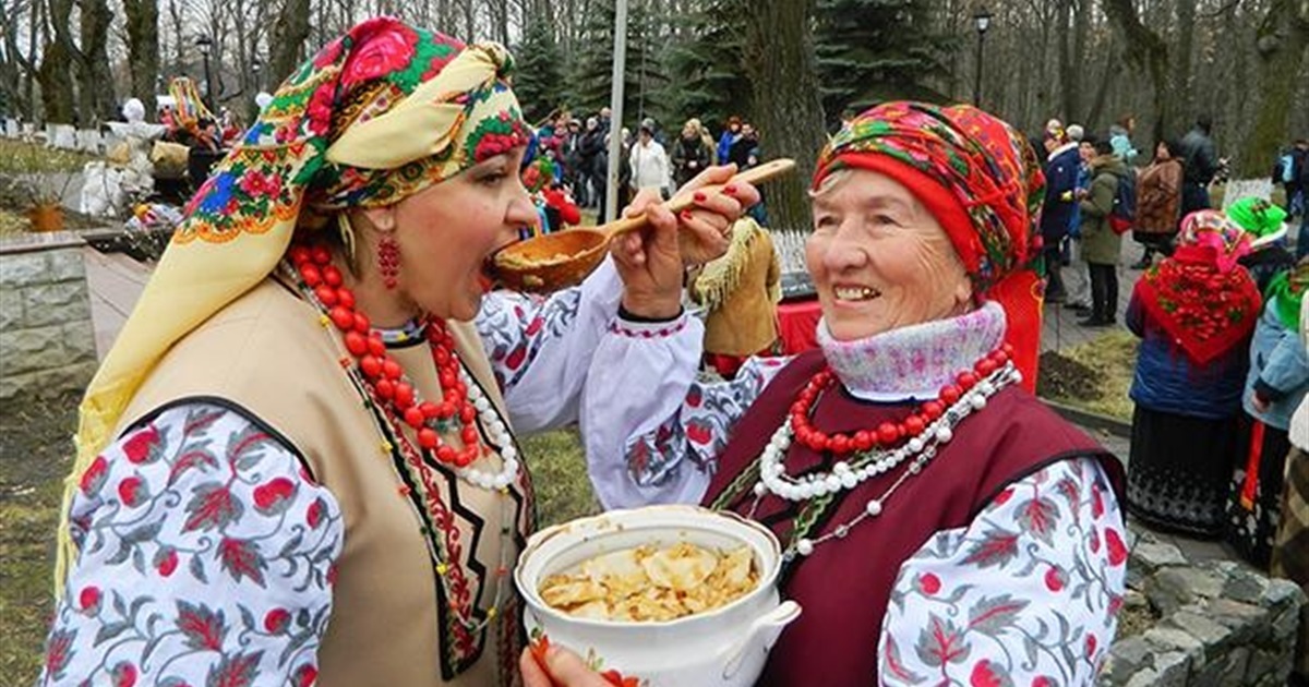 Масниця 2025 в Україні: головні страви, обряди та як святкуватиме Переяславщина