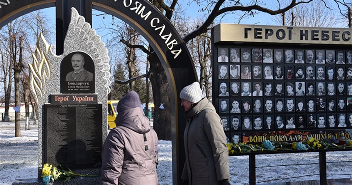 У Старокостянтинові вшанували пам'ять Героїв Небесної Сотні