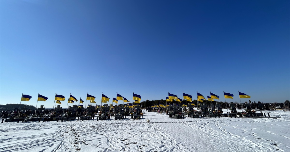 У Сарнах спіймали крадія гільз із могил військових: що відомо