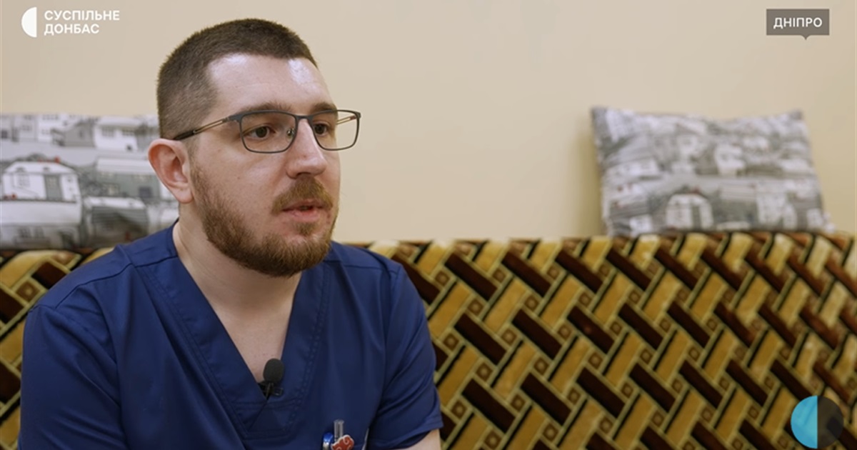 Тут всі герої. Як хірург з Маріуполя Олексій Виноградов рятує поранених на Донеччини у Дніпрі