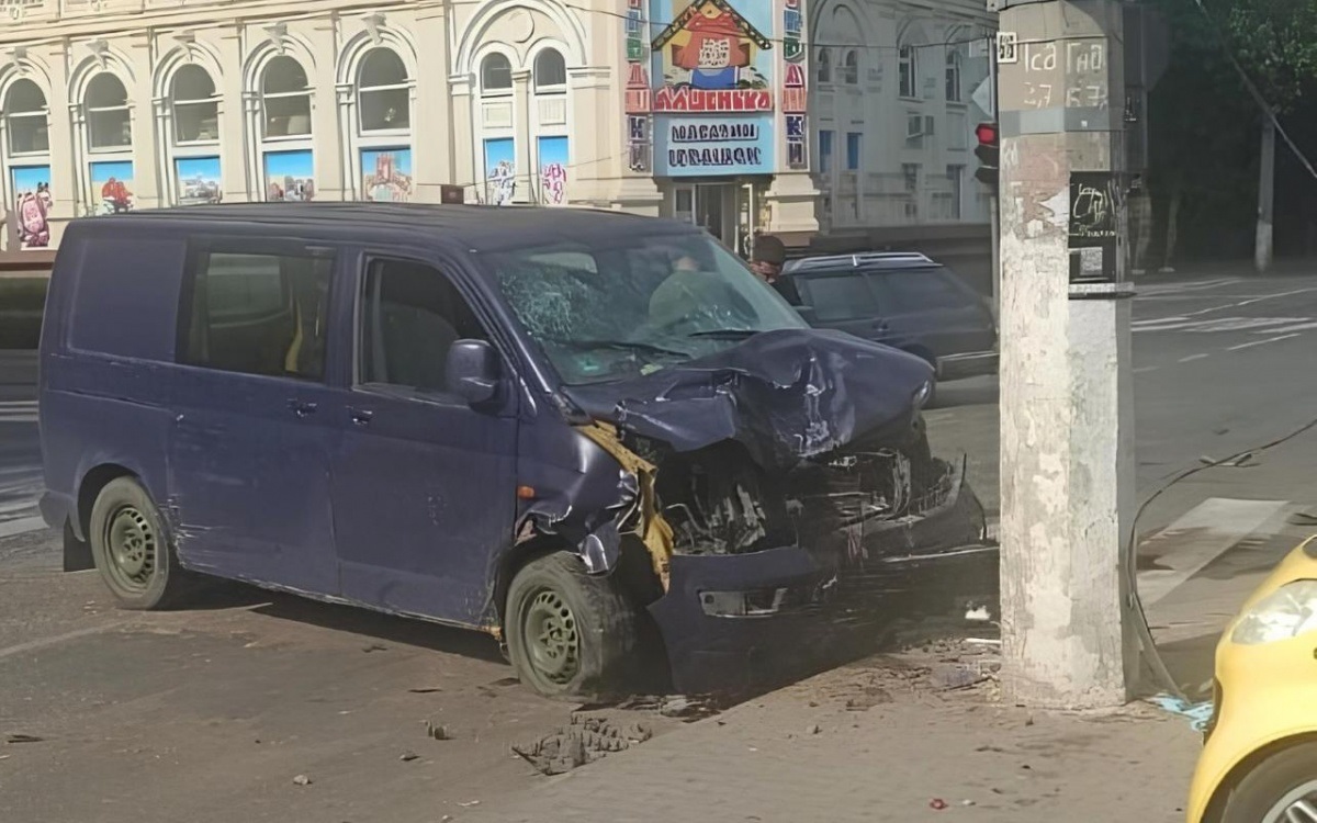 Наслідки ДТП, у якій загинула журналістка Анастасія Волкова