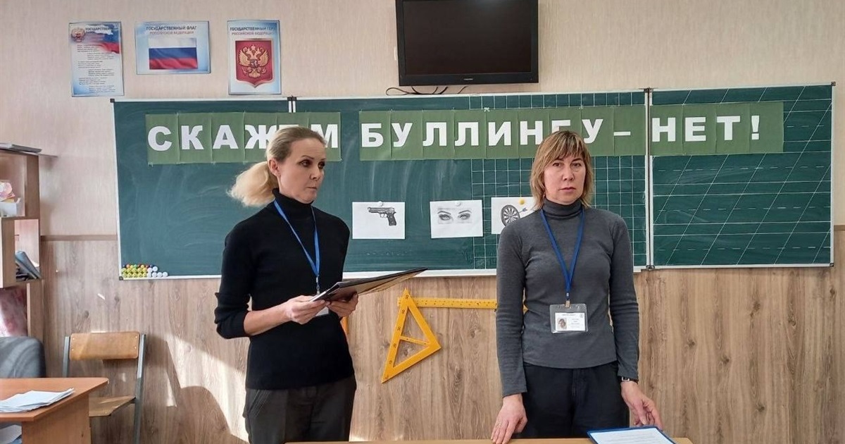 Педагоги-зрадники на ТОТ знов скаржаться, що їм не виплачують зарплату