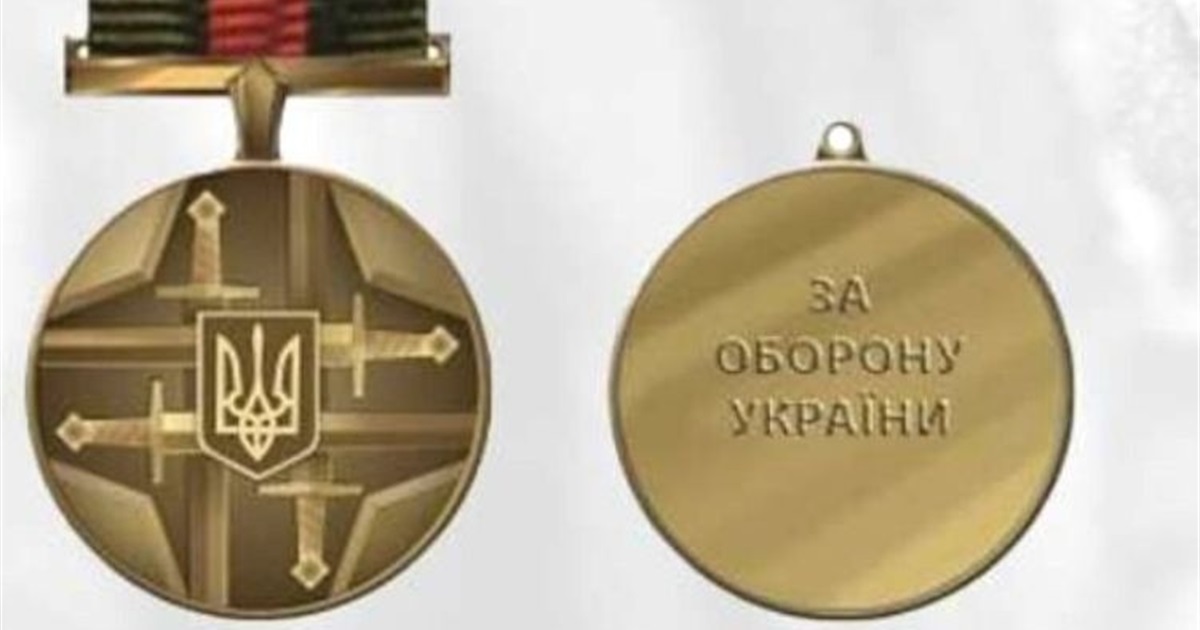 Житель Старокостянтинівщини отримав державні відзнаки Президента України та Головнокомандувача ЗСУ