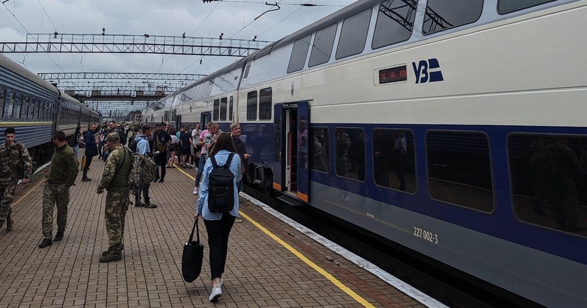 «Інтерсіті» в кожен обласний центр — в «Укрзалізниці» поділились планом, як з'єднають країну