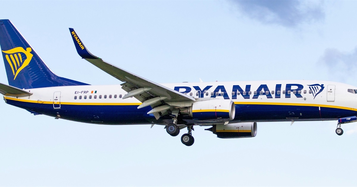 Спізнився — штраф, зайва вага — ще штраф! Ось нові правила Ryanair 2025, які розлютили пасажирів
