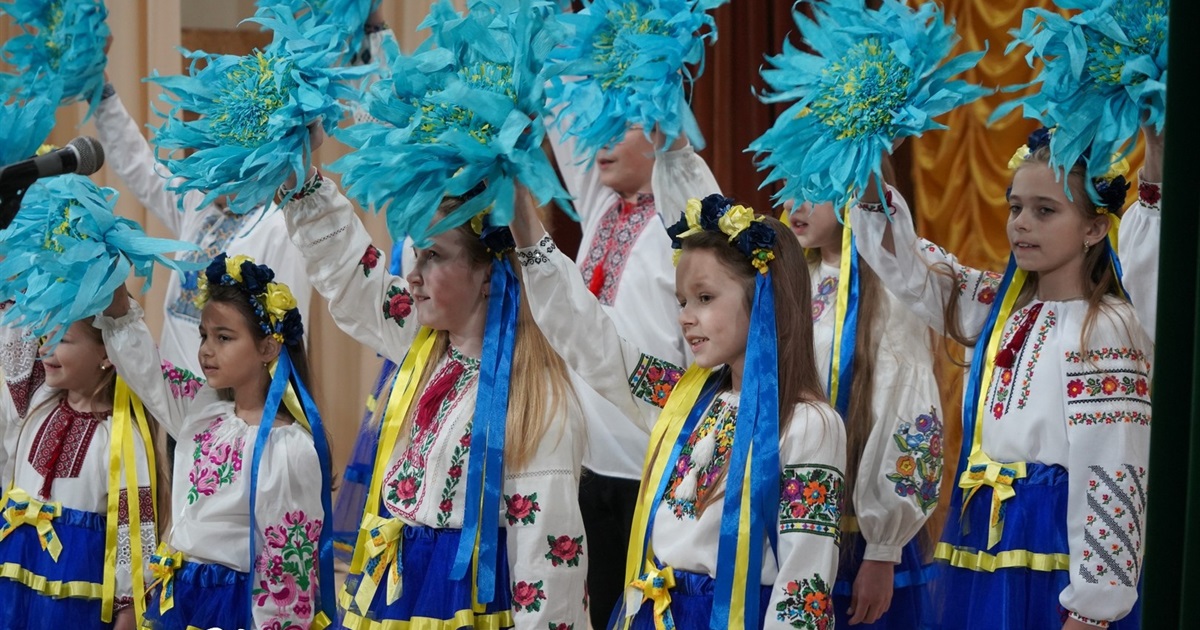 Музика, мами та Україна: у Городку відбувся концерт, присвячений матерям