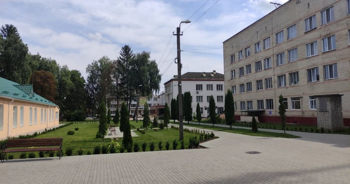 Старокостянтинівська лікарня працює у штатному режимі: у медзакладі відповіли на інформацію НСЗУ