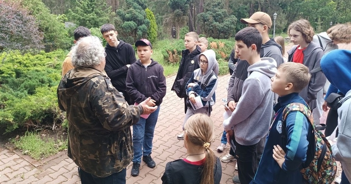 У парку "Білозерський" відбувся екологічний захід для дітей "Свято первоцвітів"
