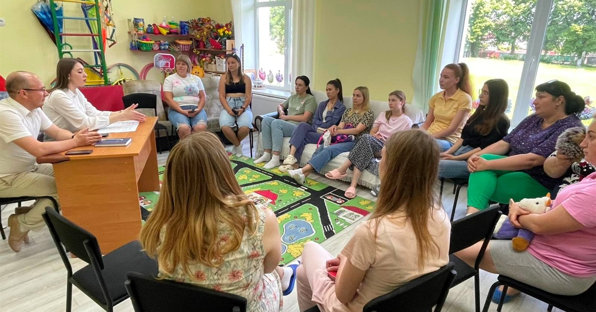 Діалог заради здоров’я: у Центрі раннього розвитку дитини відбувся круглий стіл із фахівцями лікарні