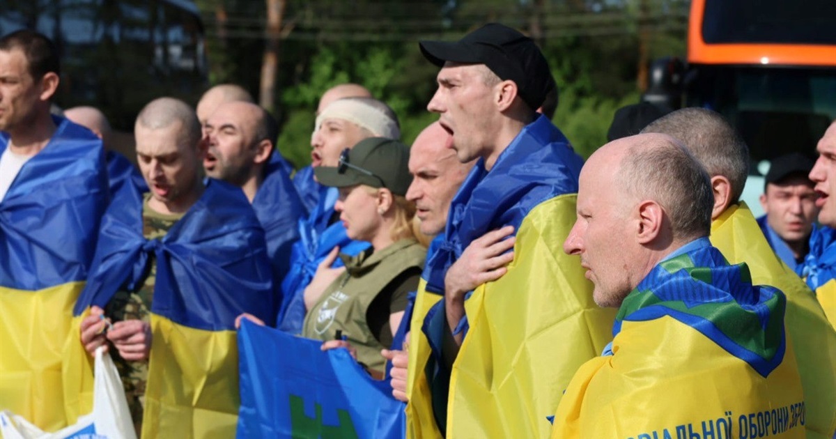 Україна повернула важкопоранених і тяжкохворих Захисників з російського полону