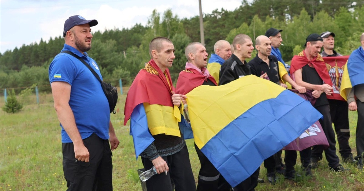 Черговий етап великого обміну: з російської неволі повернулися важкопоранені і тяжкохворі Захисники