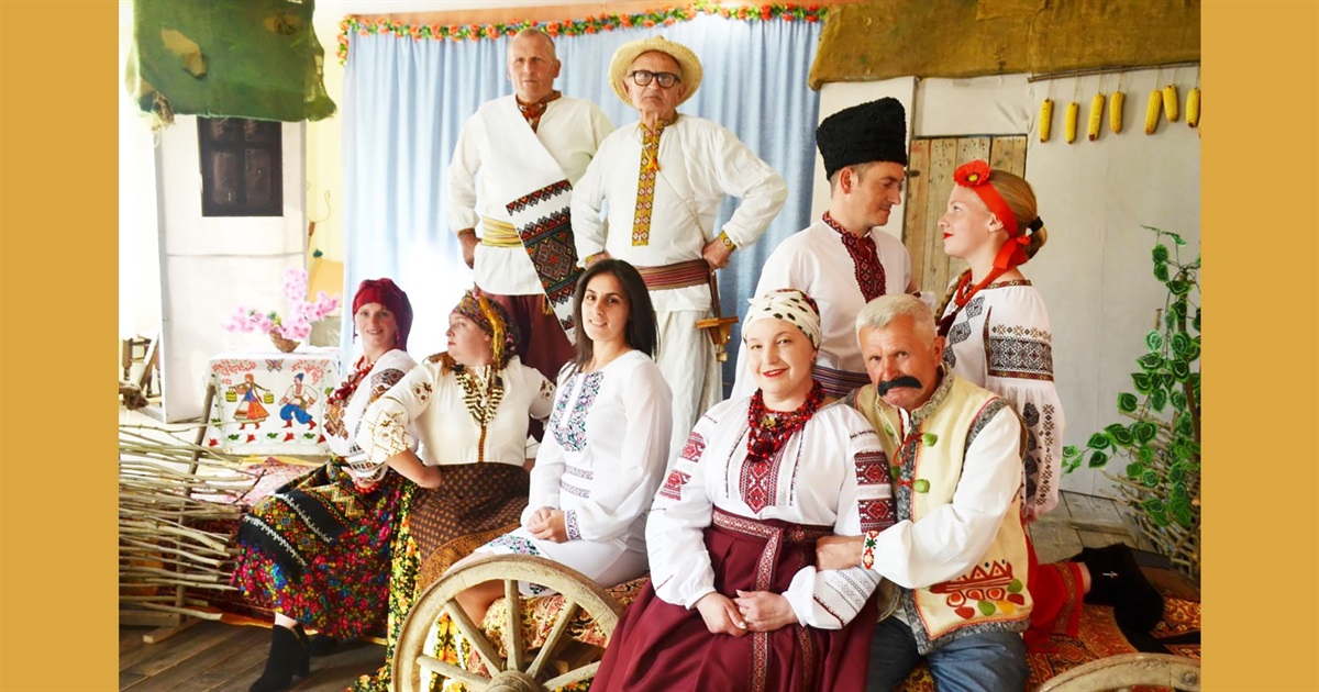 «Як наші діди парубкували» – розкажуть і покажуть актори-аматори драмгуртка Білобожницької громади