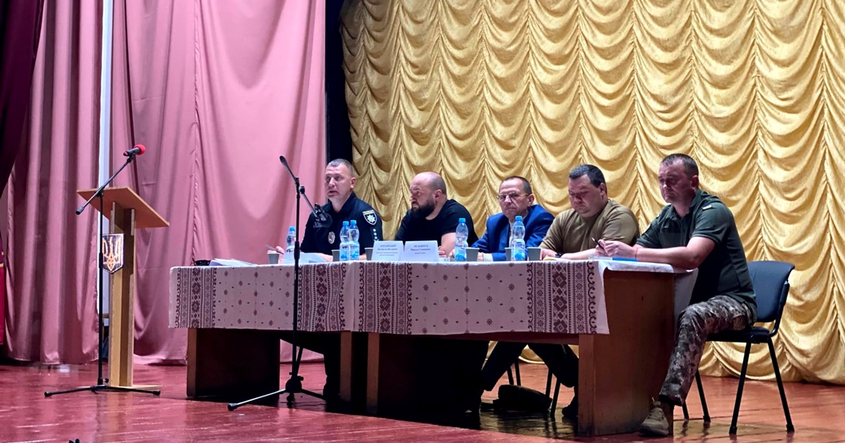 На часі:у Старокостянтинівській громаді обговорили актуальні виклики сьогодення і шляхи їх подолання