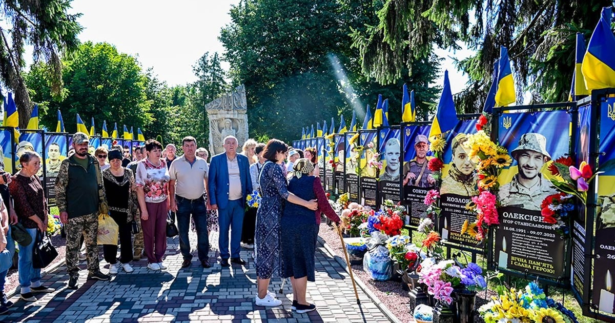 У вічному шикуванні на Алеї Слави: у Кагарлику вшанували пам’ять ще про п'ятьох полеглих Героїв