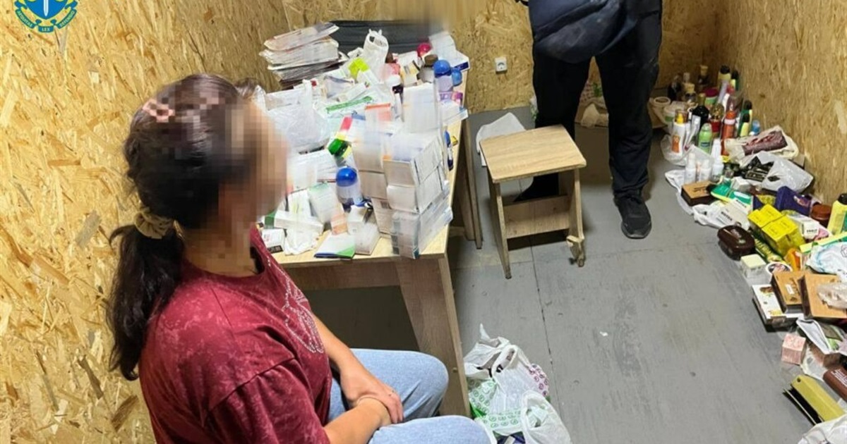 Жителька Золотоніщини намагалася ввезти заборонені медичні препарати з Єгипту