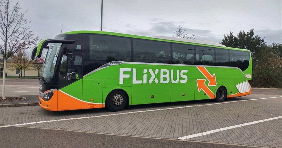 Українка з малюком ночувала на пероні в Познані — FlixBus поїхав без пасажирів