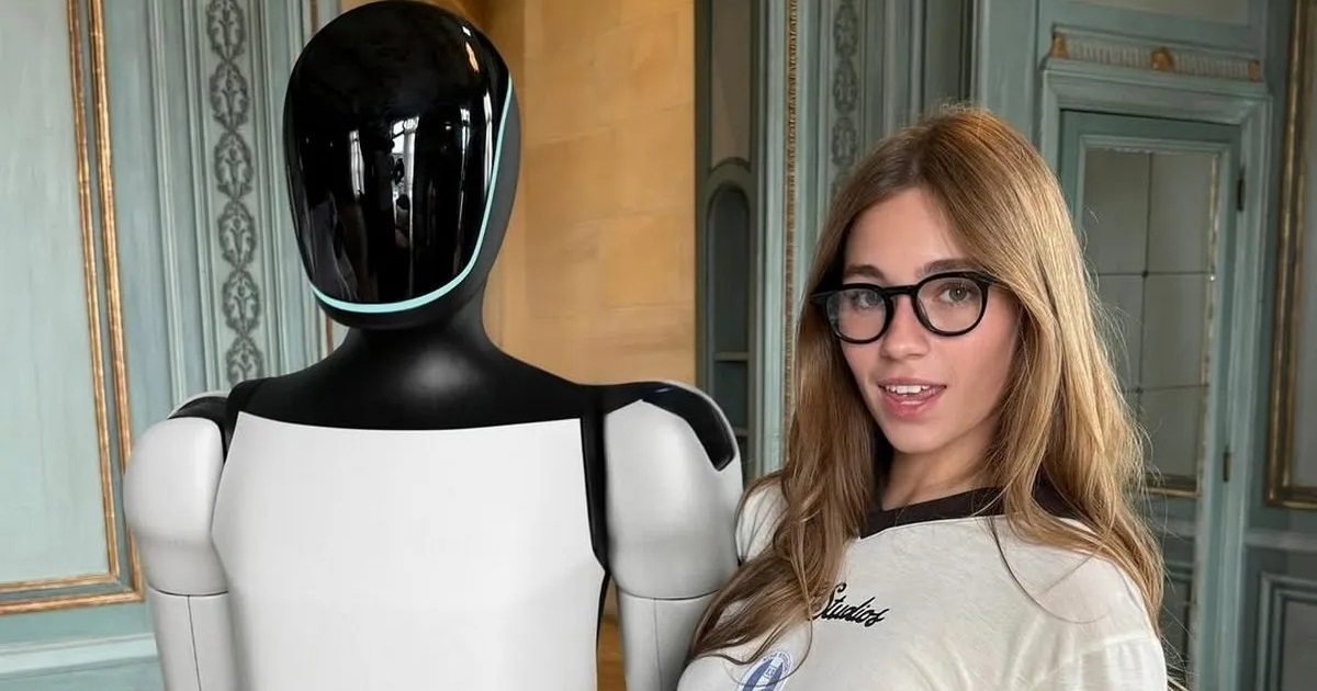 Українська модель OnlyFans Анна Малігон знялася в рекламі Tesla