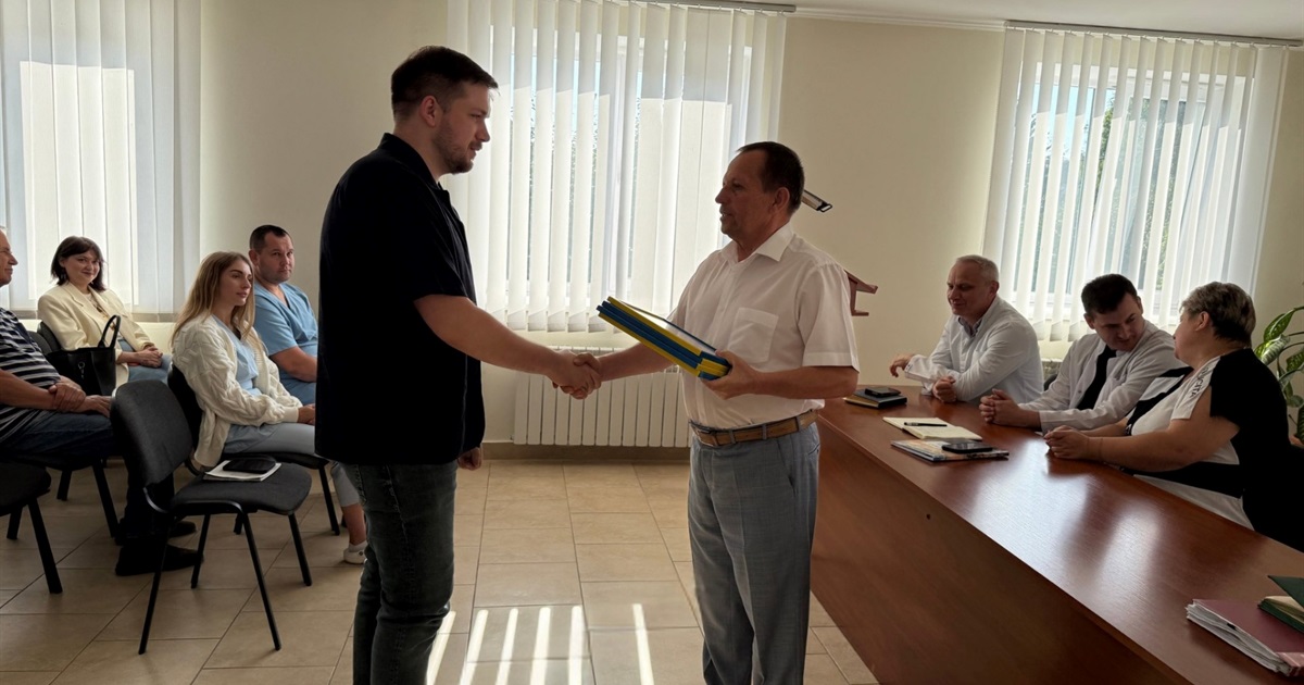 У Старокостянтинові міська влада підтримала молодих медиків грошовими сертифікатами