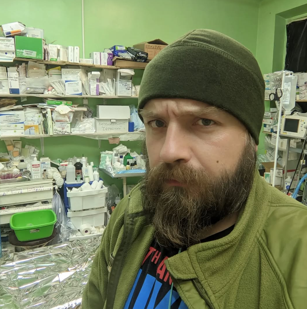 військовий лікар