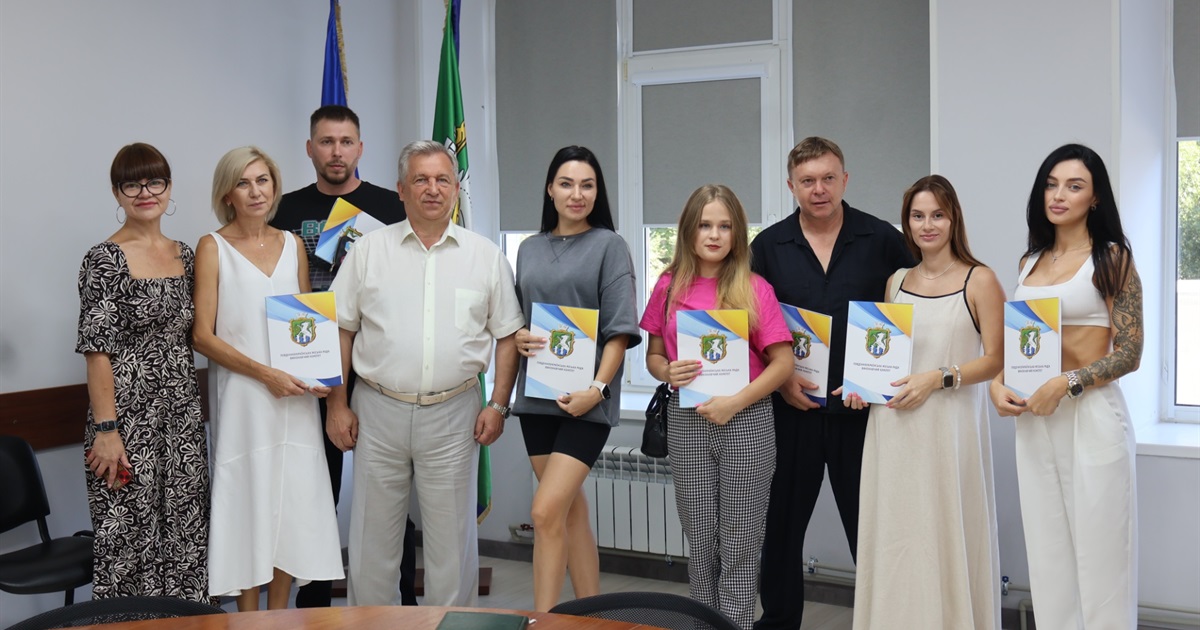 Активні підприємці громади отримали відзнаки від влади Південноукраїнська. ФОТО