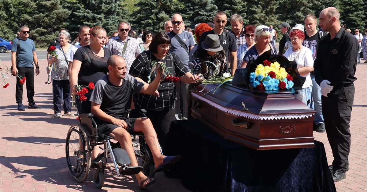 Загинув на Курщині: у Південноукраїнську попрощалися із солдатом В’ячеславом Баковим