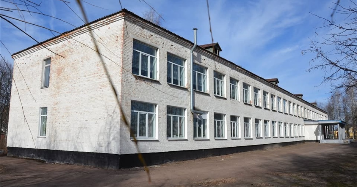 Ювілей з присмаком війни. Перелюбській школі першого вересня виповнилося 50 років