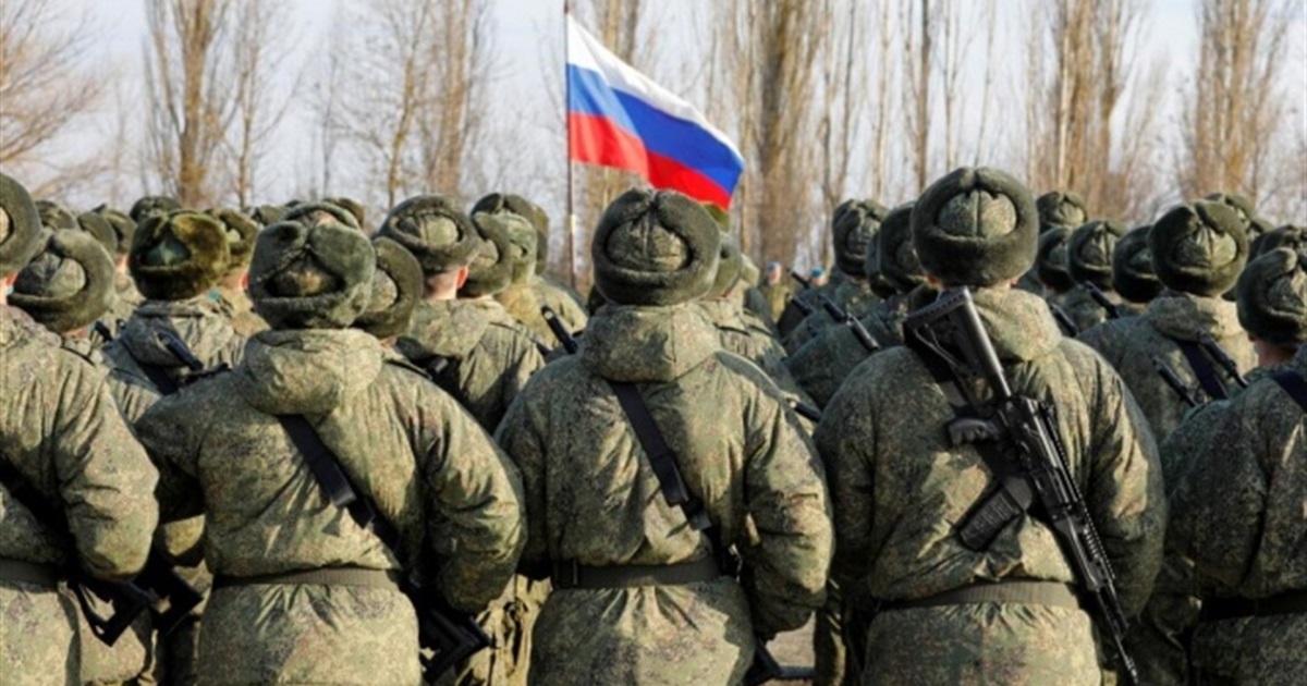 Росія запровадила безстроковий призов і електронні повістки на окупованій Луганщині. Що відомо