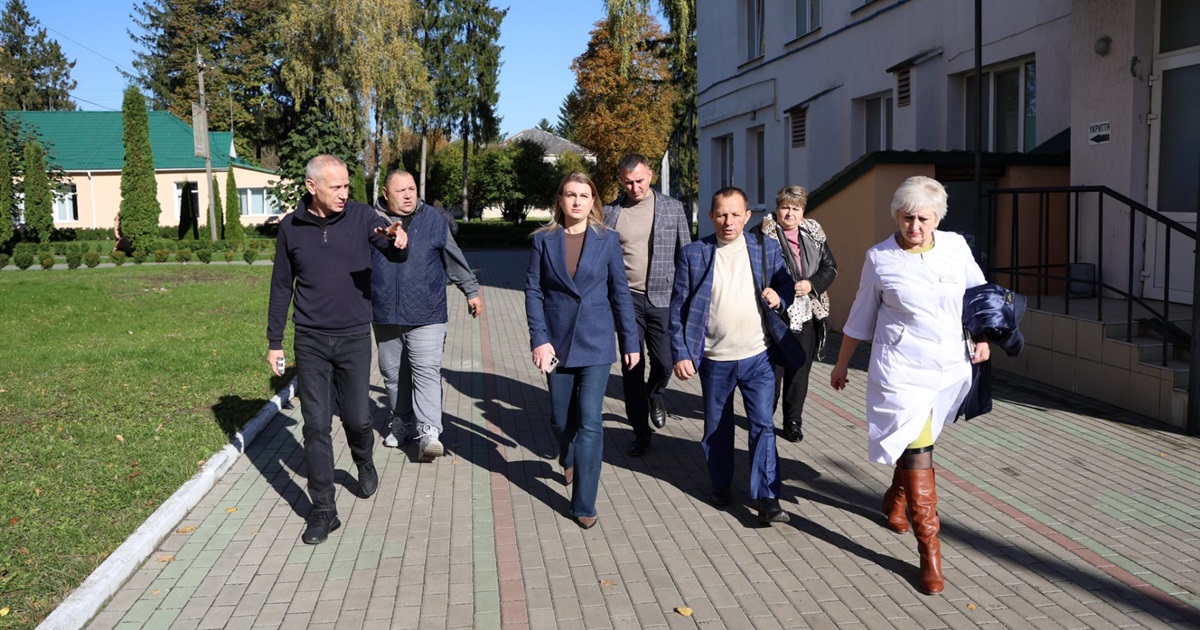 Оксана Вжешневська відвідала Старокостянтинівську громаду з робочим візитом