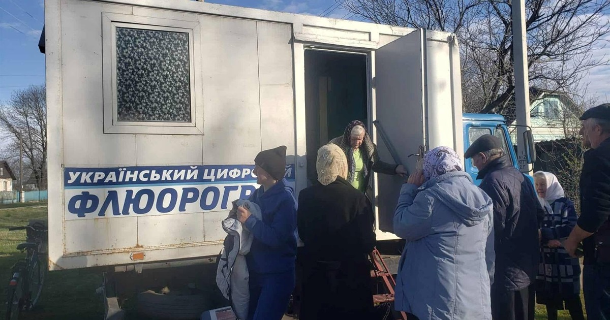 У селах Старокостянтинівської громади працює пересувний флюорограф