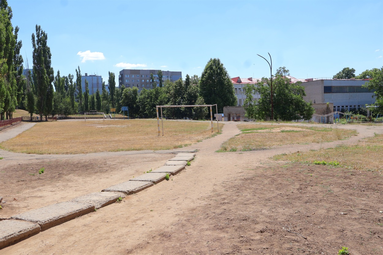Поки що стадіон у такому стані, однак, незабаром ситуація зміниться. 