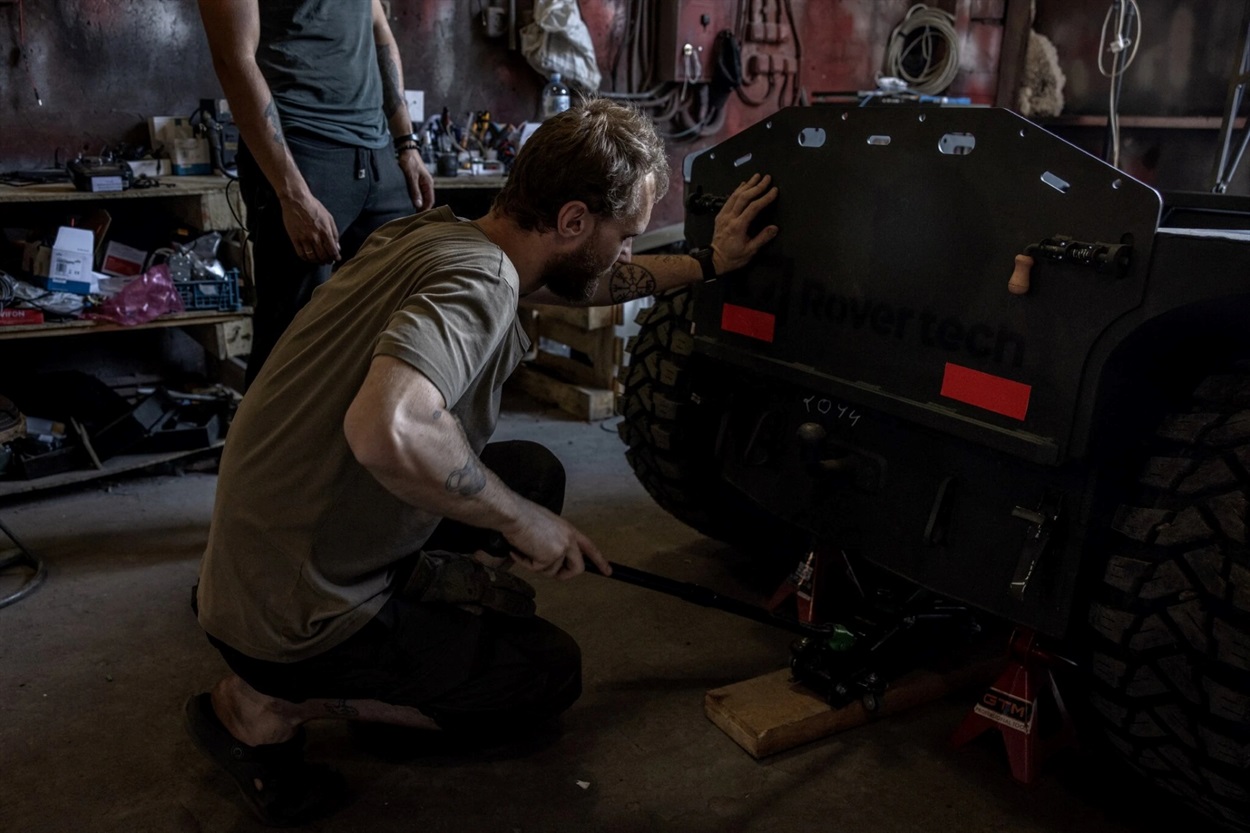 Процес створення наземного дрона