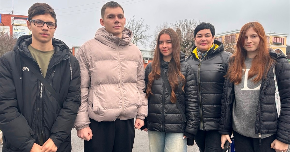 Відповідальне покоління: історія волонтерської команди з села Попівці