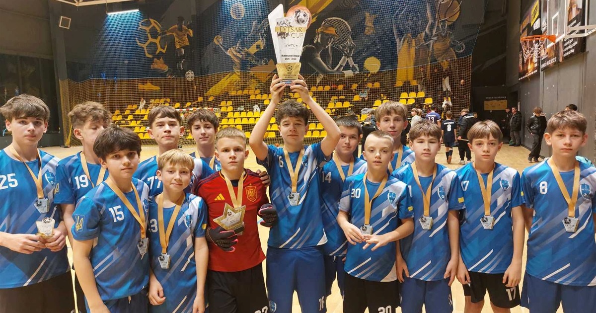 Новини Старокостянтинівщини. Вогонь миру, унікальна виставка, досягнення та перемоги, втрати