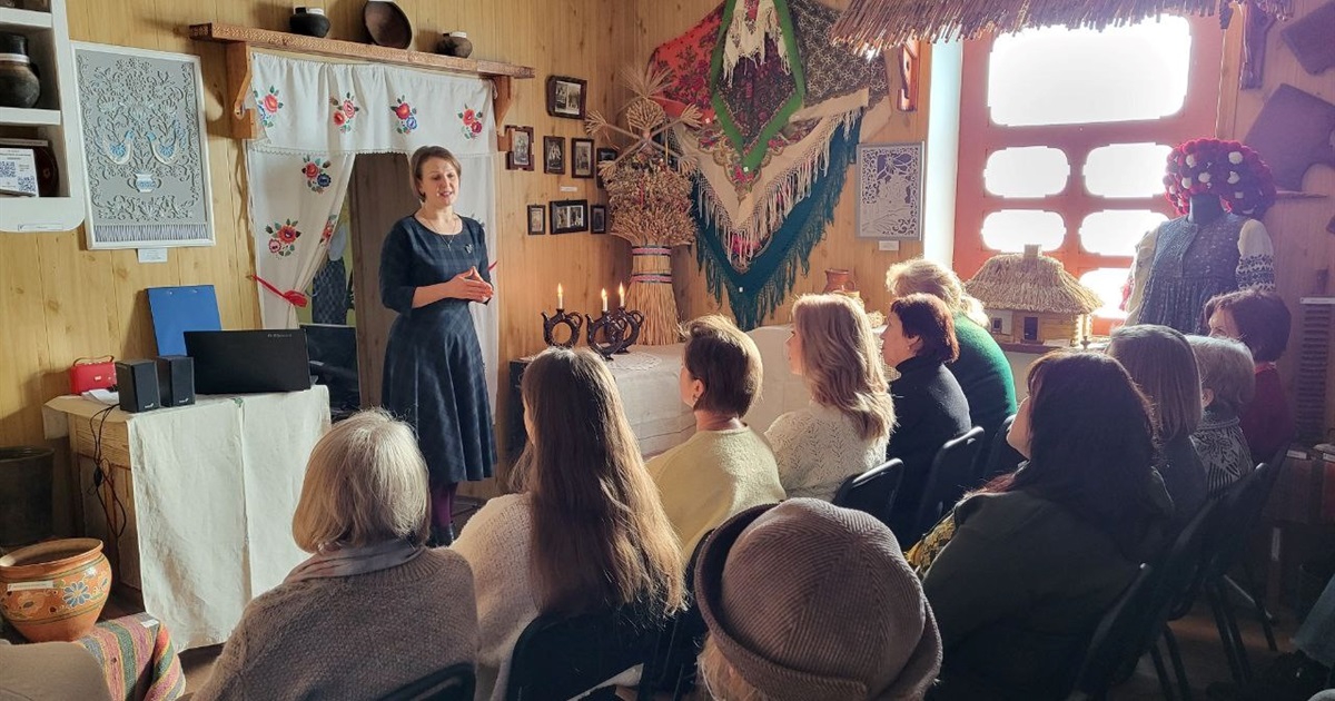 Традиції святкування Різдва в Україні: лекція у Гадяцькому історико-краєзнавчому музеї