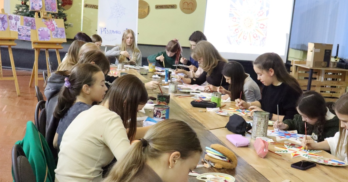 Новини Старокостянтинівщини. Майстер-класи, виставка, круглий стіл