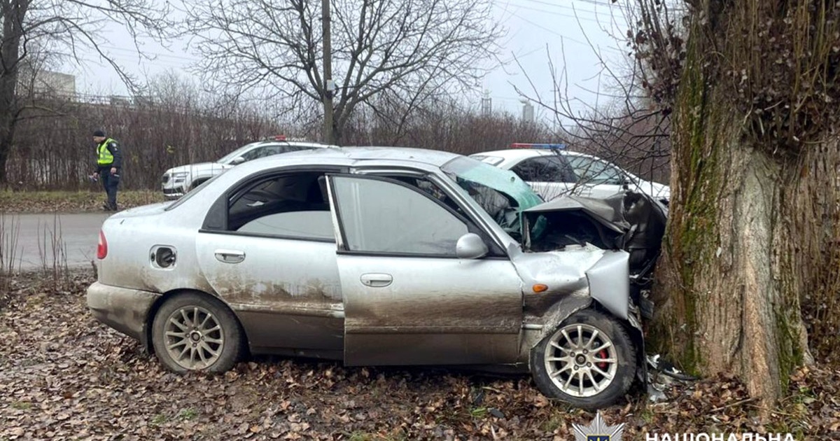 ДТП у Старокостянтинові: троє пасажирів госпіталізовані