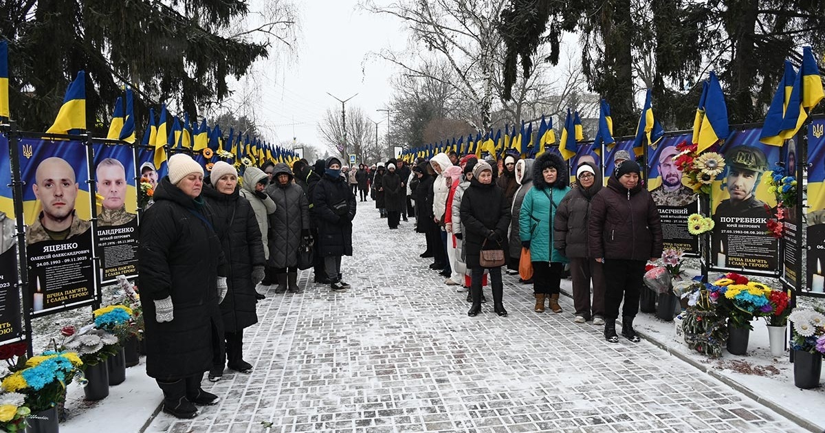 Ще четверо Захисників України приєдналися до побратимів у вічному строю на Алеї Слави в Кагарлику
