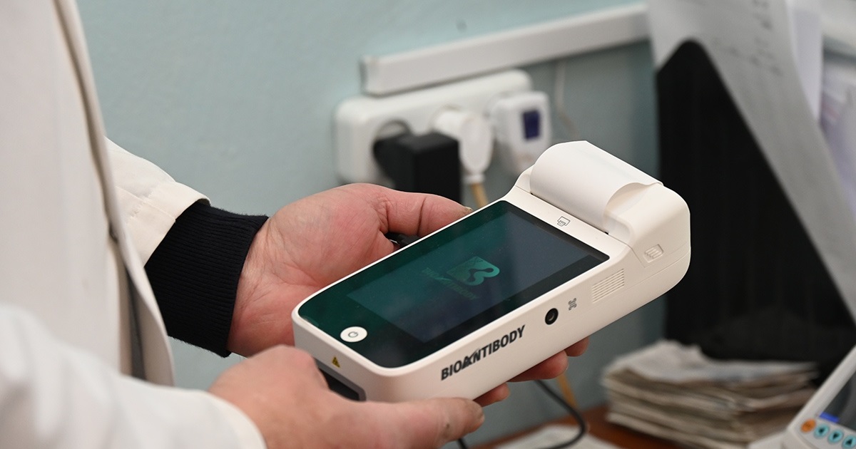 Ширший діапазон та портативність: у Кагарлику в лабораторії «первинки» з’явився новий аналізатор