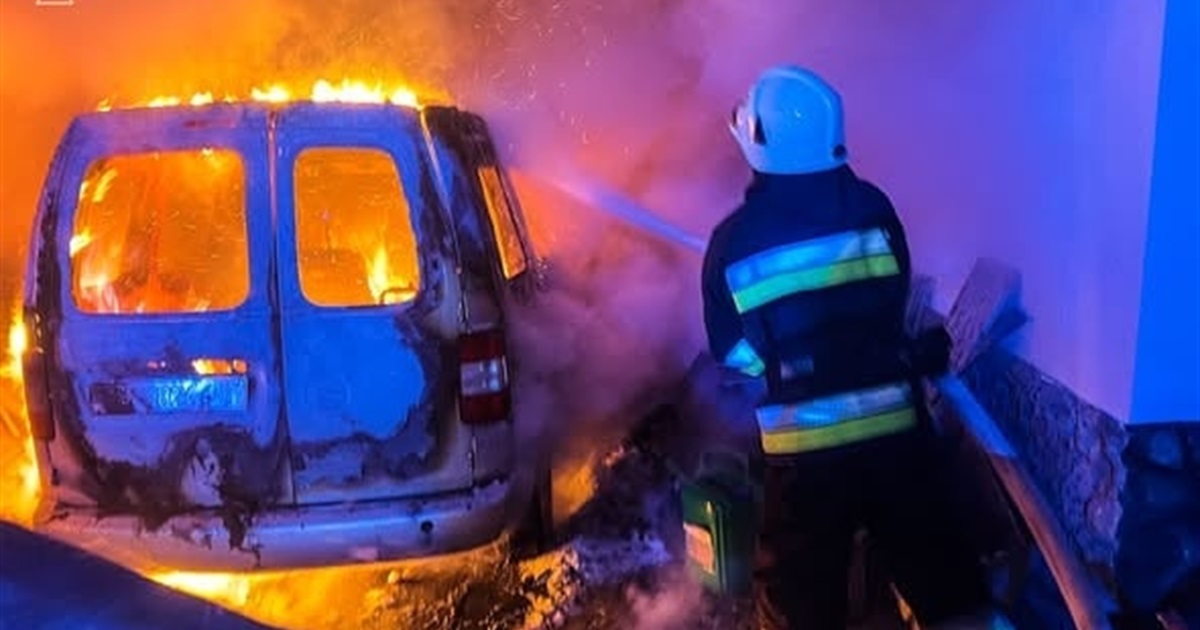 У Старокостянтинові під час пожежі автомобіля постраждав чоловік