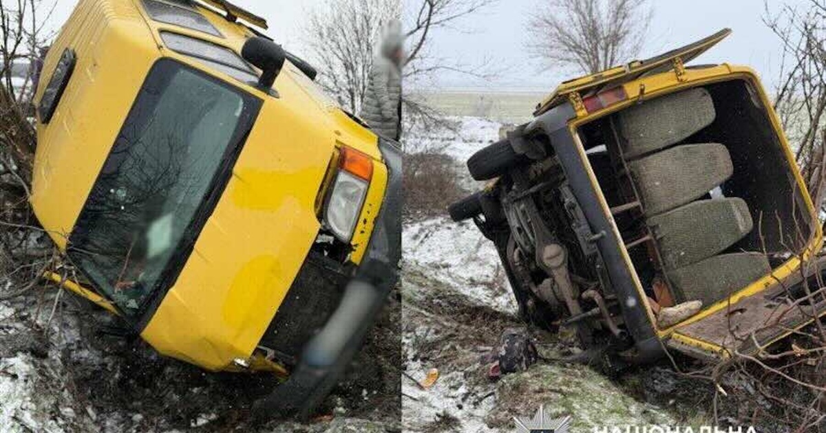 Серйозна ДТП біля Кирничок: 6 пасажирів у лікарні