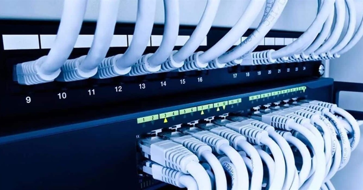 В чому головне призначення керованих мережевих комутаторів?