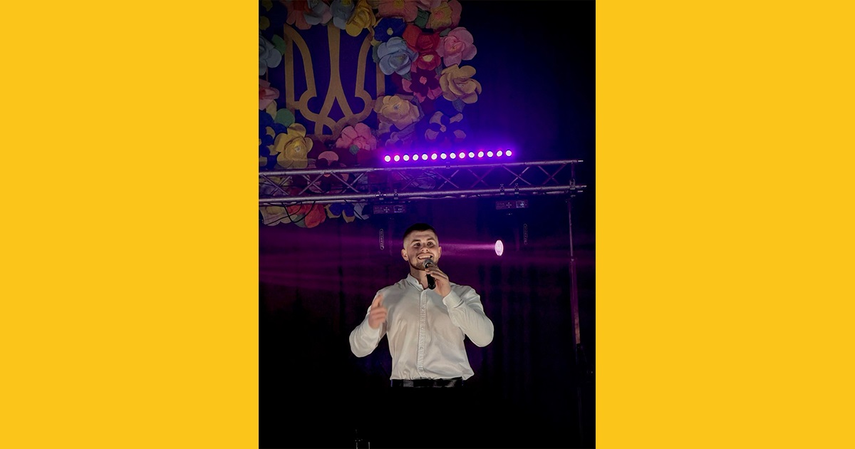 У рідному селі відбувся перший сольний концерт співака з Чортківщини Тараса Крупи