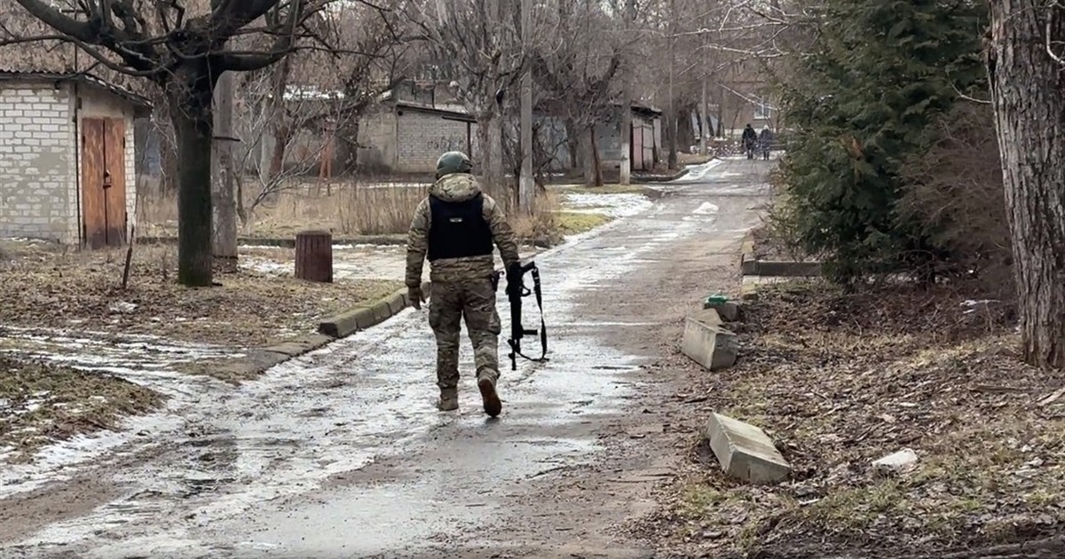 У Миколаївці запровадили довгу комендантську годину. У місті залишаються до 4000 людей