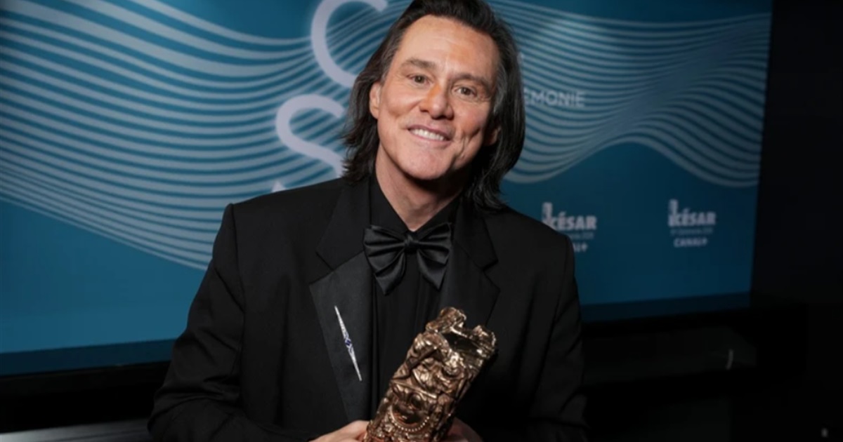 Джим Керрі нарешті підтвердив стосунки з молодою художницею