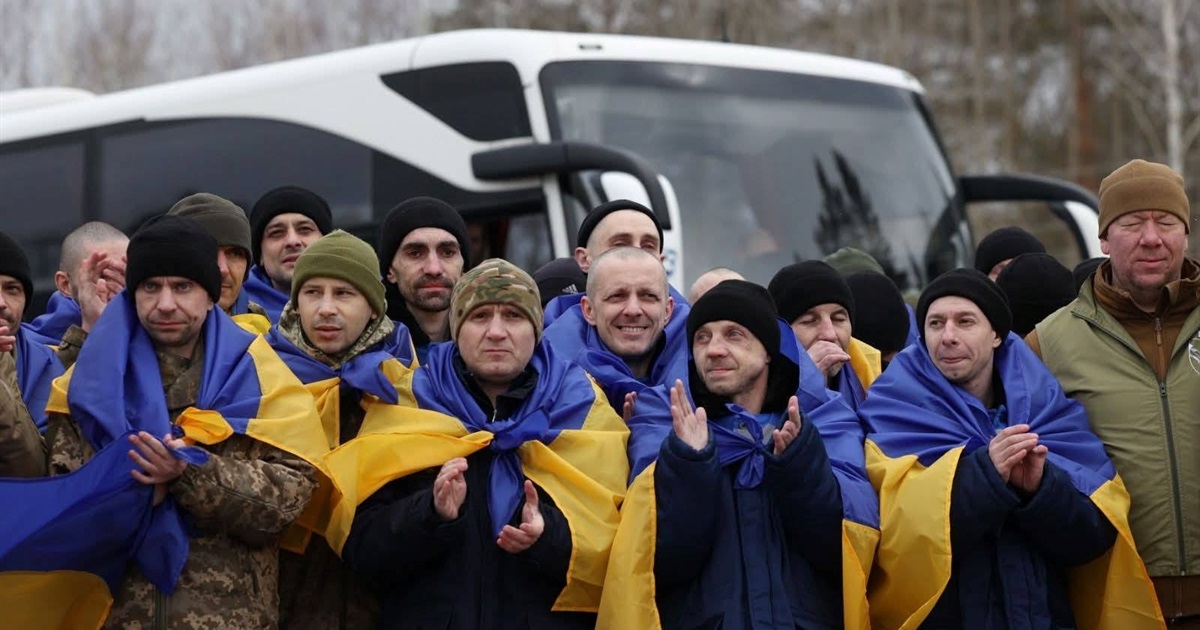 Наші вдома: з російського полону повернувся житель Старокостянтинівської громади