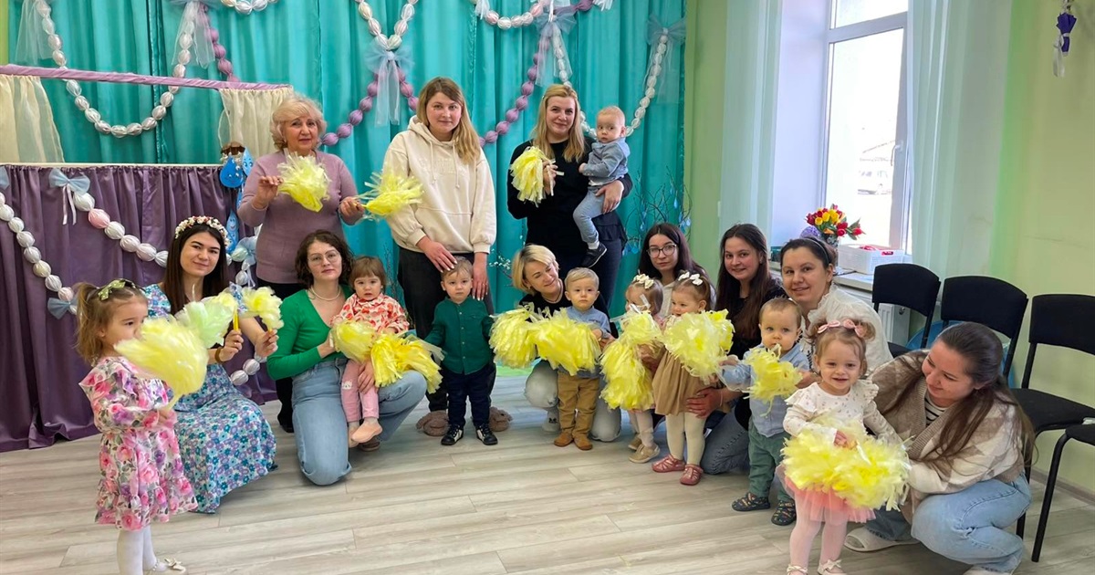 Тепла родинна атмосфера та дитячі усмішки: у Центрі раннього розвитку відбулося свято весни