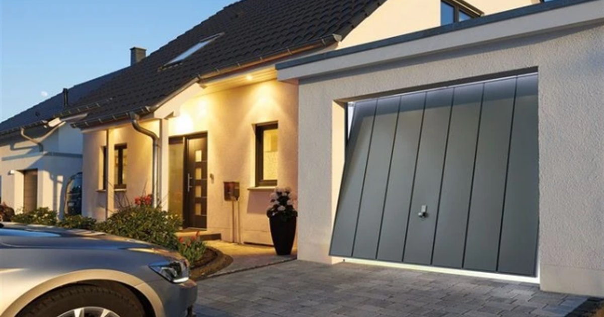 Пружини розтягування або торсіонні пружини: що краще для гаражних воріт?