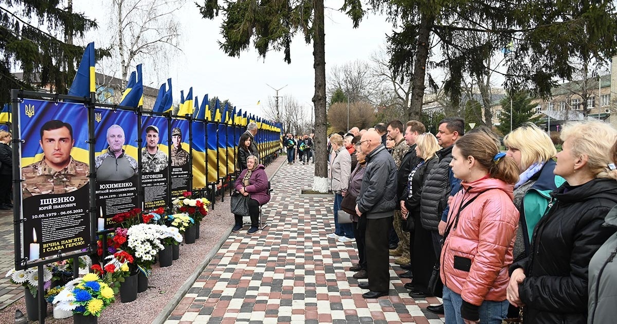 Зберегти пам’яь про Героїв навічно: у Кагарлику відкрили ще сім банерів полеглим Захисникам-землякам