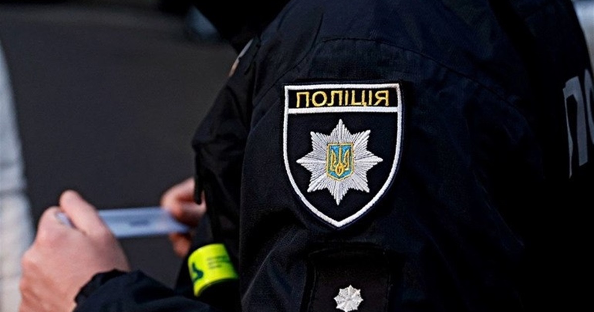 Біля села на Переяславщині на трасі перекинувся автомобіль: хроніка поліції