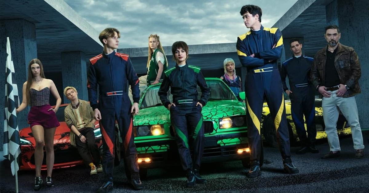 Підпільні перегони у розбомбленому ТРЦ — фільм «На драйві»